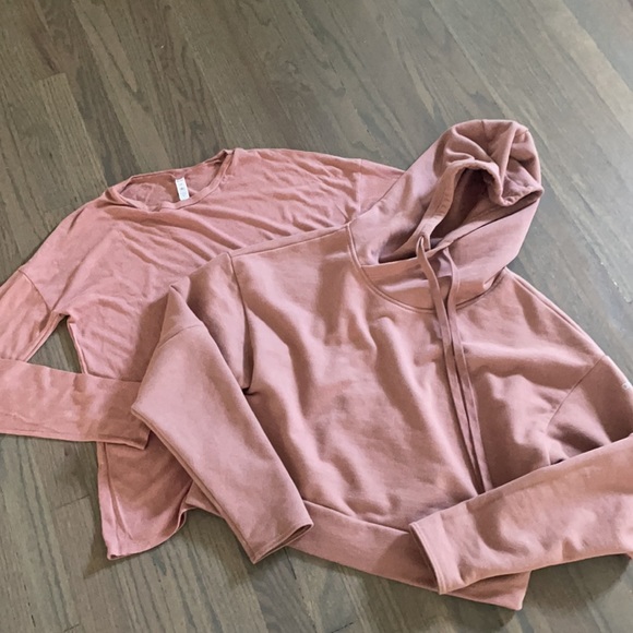 Alo Yoga Peak Hoodie - Picture 3 of 16